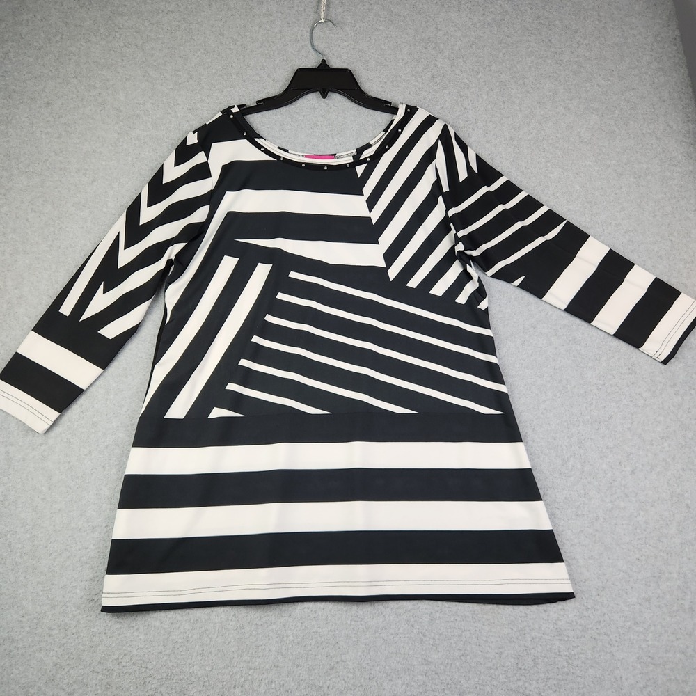 Max &‎ Rina Tunic Top Women L Black White Striped Geometric Studded 3/4 Sleeve